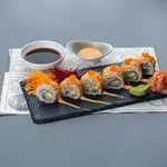 Crazy Salmon Roll - 4 Pcs